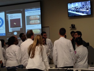 Hale gathering pharmacy students to demonstrate pill identification tech